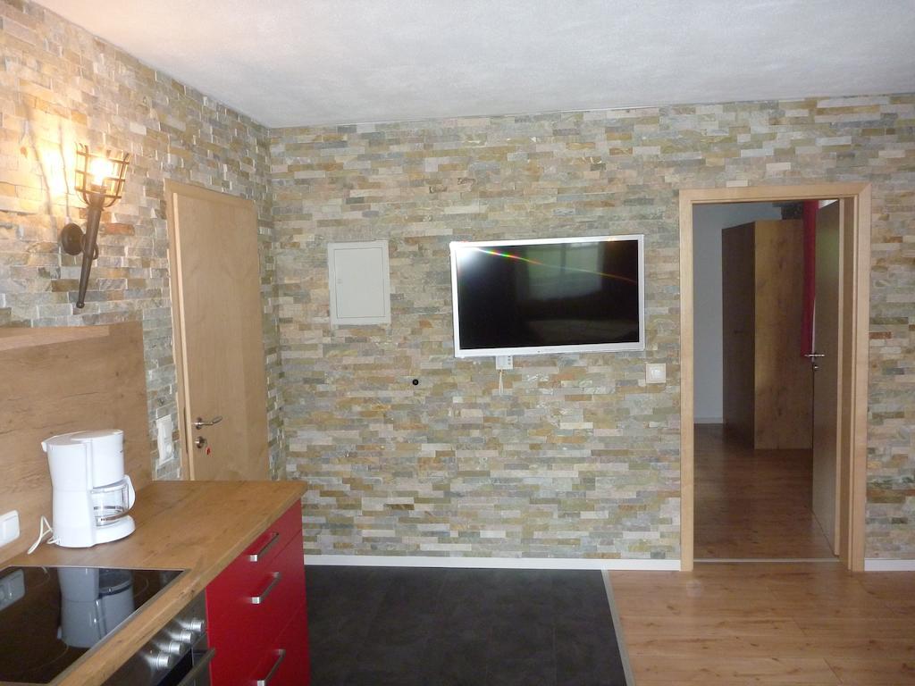 Gaestehaus Guggomos "Das Allgaeustyle" Füssen Extérieur photo