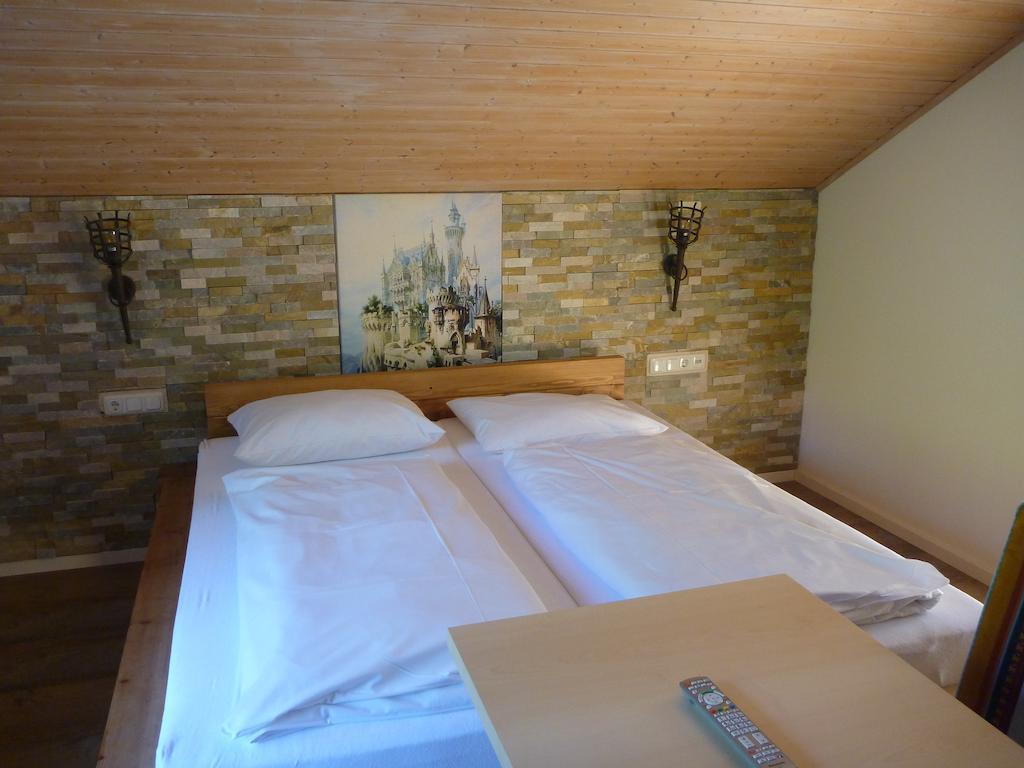 Gaestehaus Guggomos "Das Allgaeustyle" Füssen Chambre photo