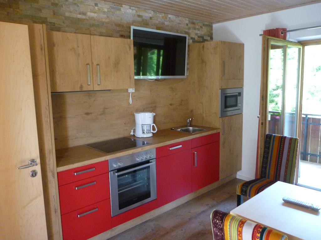 Gaestehaus Guggomos "Das Allgaeustyle" Füssen Chambre photo