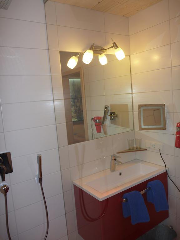 Gaestehaus Guggomos "Das Allgaeustyle" Füssen Extérieur photo