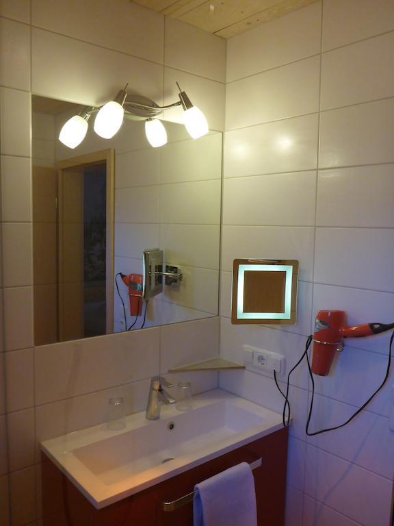 Gaestehaus Guggomos "Das Allgaeustyle" Füssen Chambre photo
